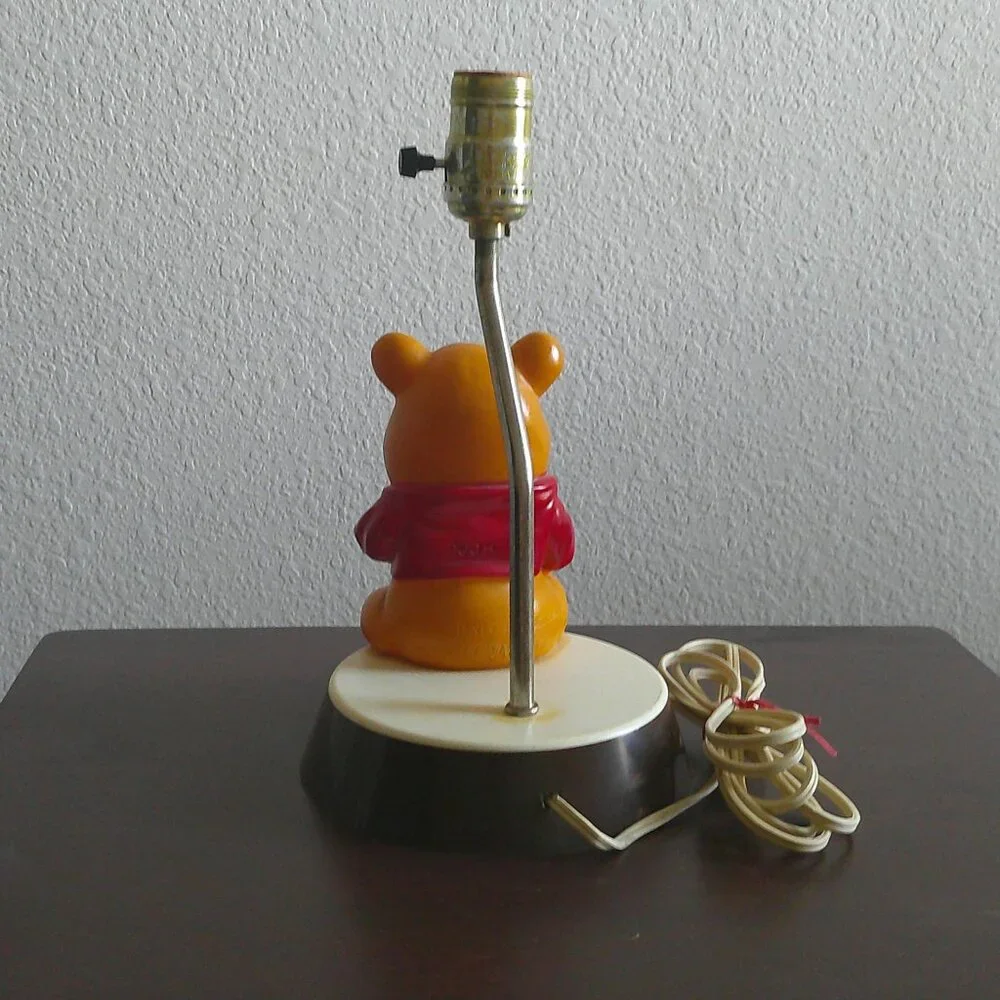 Vintage 1977 Winnie the Pooh 3-way Lamp/Nightlight - works!